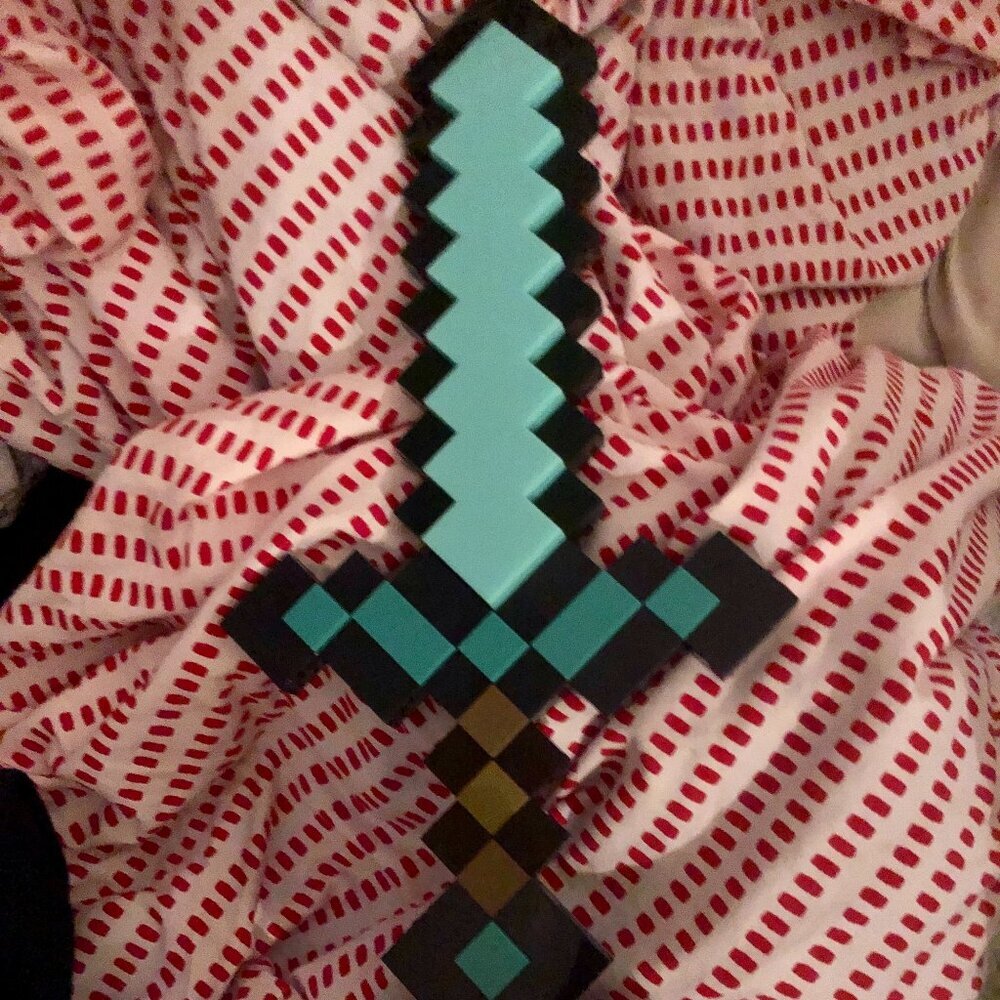 🗡️ NWOT Minecraft Diamond Sword USB LED Night Light 14" Official Licensed Lamp